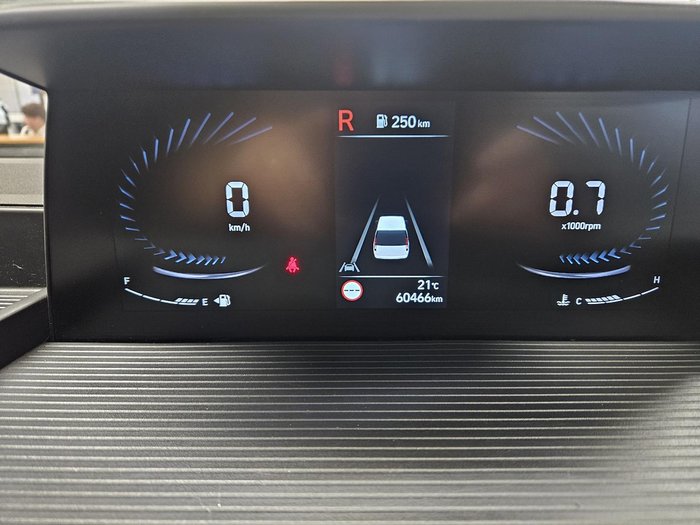 2021 Hyundai STARIA LOAD