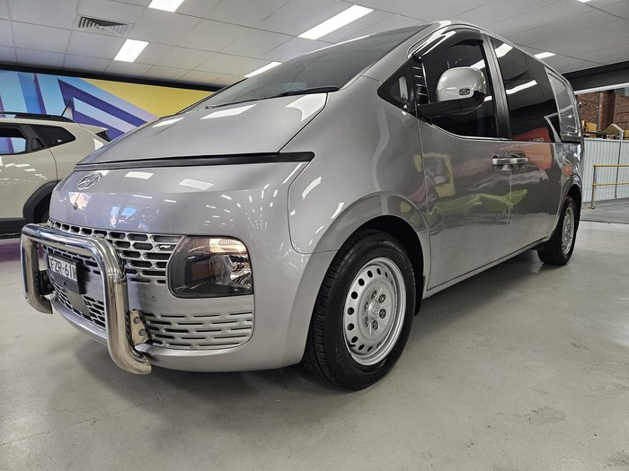 2021 Hyundai STARIA LOAD