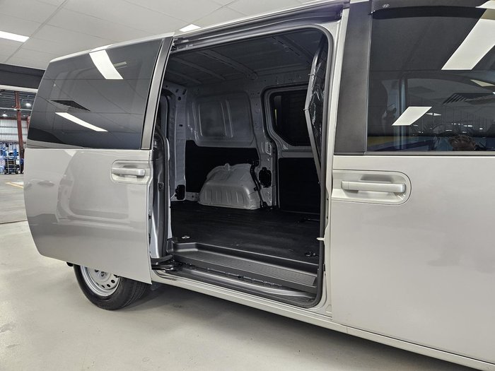 2021 Hyundai STARIA LOAD