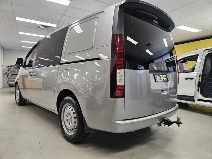 2021 Hyundai STARIA LOAD