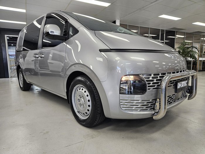 2021 Hyundai STARIA LOAD