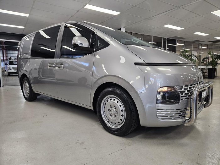 2021 Hyundai STARIA LOAD