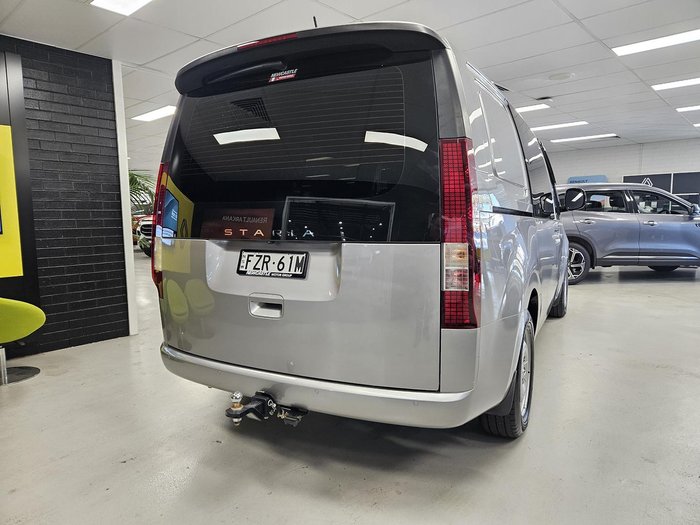 2021 Hyundai STARIA LOAD