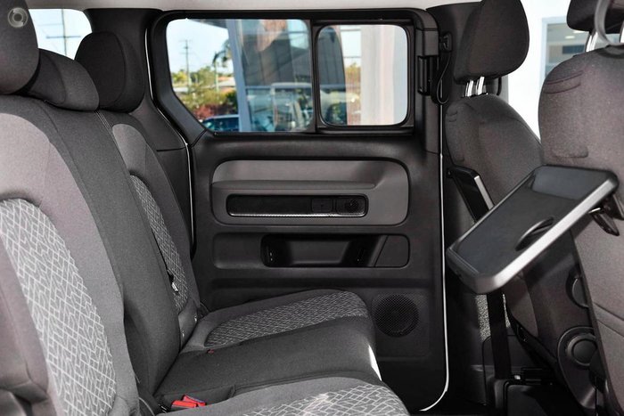 2025 Volkswagen ID. Buzz Pro BEV560