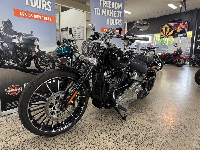 2025 Harley-Davidson Breakout 117 (FXBR) Softail Black