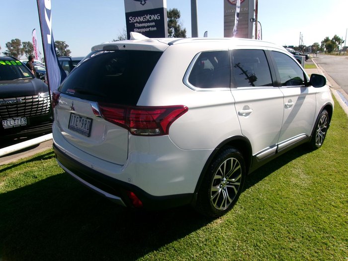 2017 Mitsubishi Outlander LS