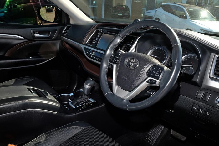 2017 Toyota Kluger Grande
