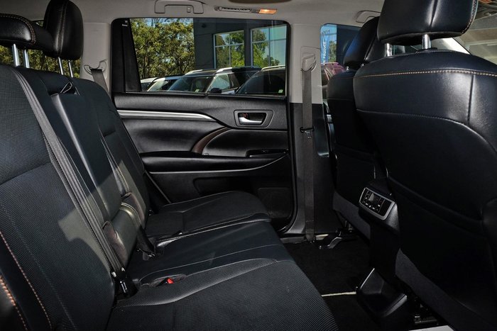 2017 Toyota Kluger Grande