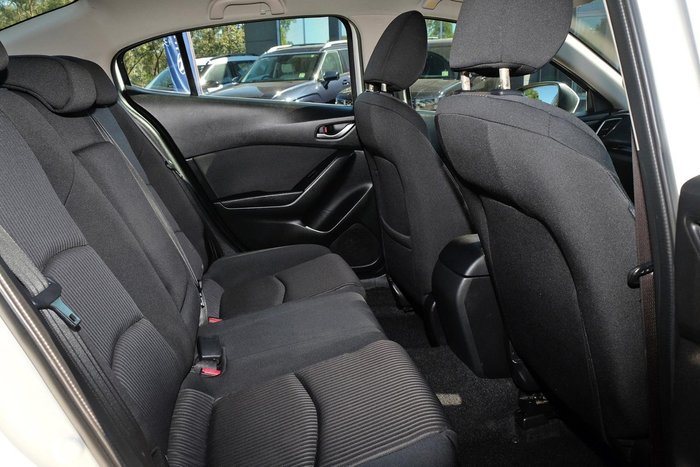 2015 Mazda 3 Maxx