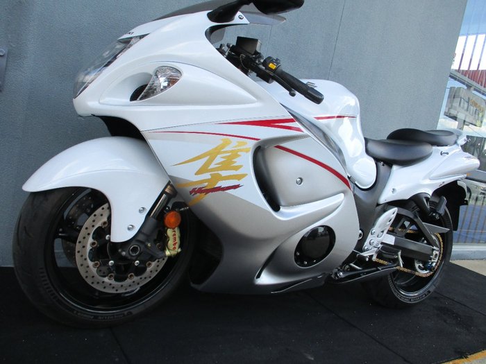 2015 Suzuki GSX1300RA (HAYABUSA) White