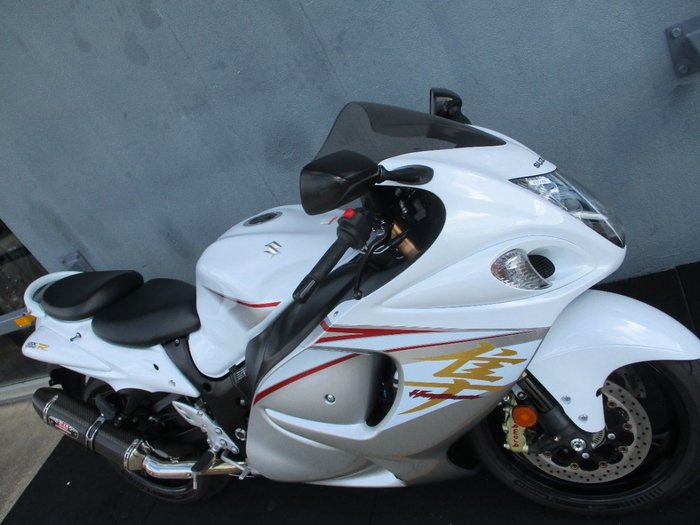 2015 Suzuki GSX1300RA (HAYABUSA) White