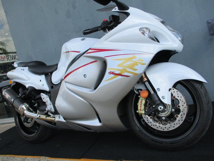 2015 Suzuki GSX1300RA (HAYABUSA) White