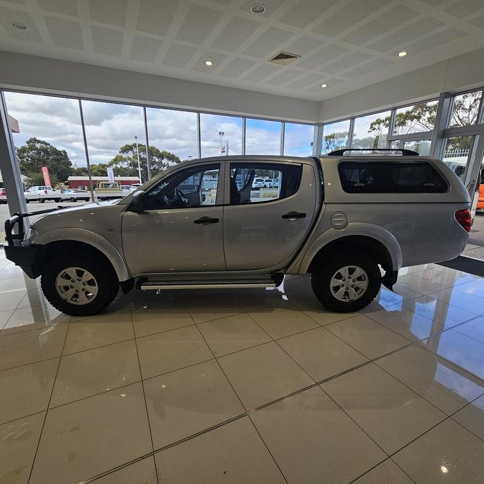 2015 Mitsubishi Triton GLX