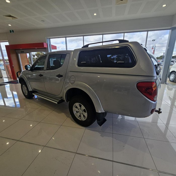 2015 Mitsubishi Triton GLX