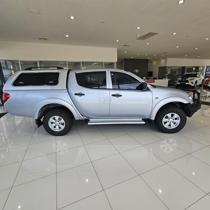 2015 Mitsubishi Triton GLX