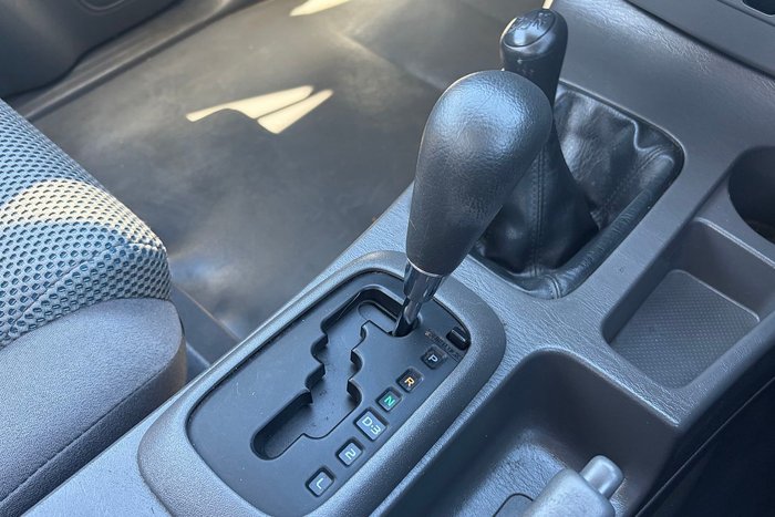 2013 Toyota Hilux SR