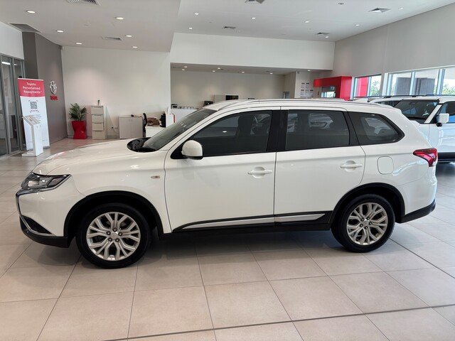 2019 MITSUBISHI OUTLANDER ES 7 SEAT (2WD)