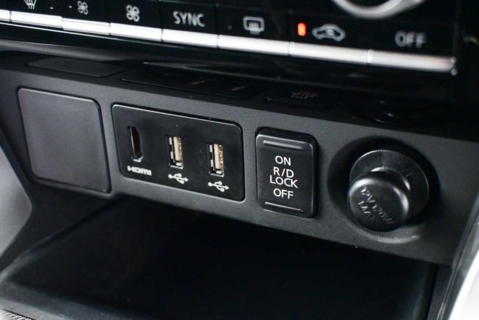 2025 Mitsubishi Pajero Sport GLS