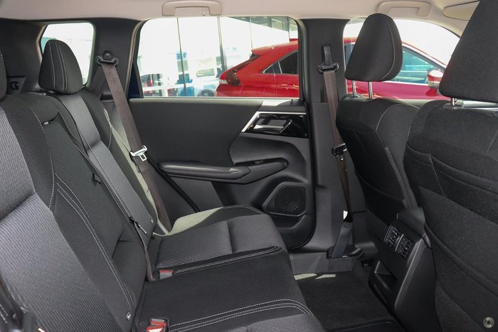 2025 Mitsubishi Outlander PHEV ES