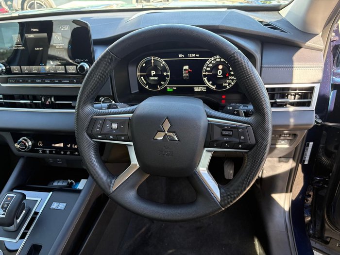 2025 Mitsubishi Outlander PHEV ES