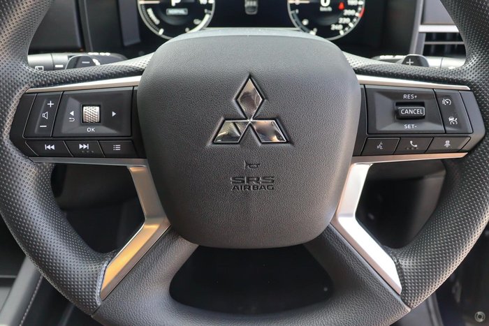 2025 Mitsubishi Outlander PHEV ES