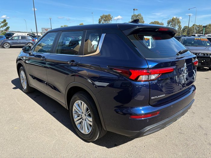 2025 Mitsubishi Outlander PHEV ES