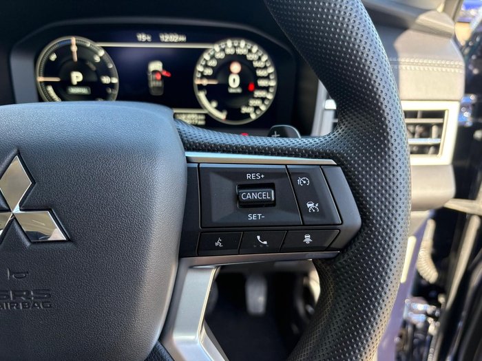 2025 Mitsubishi Outlander PHEV ES