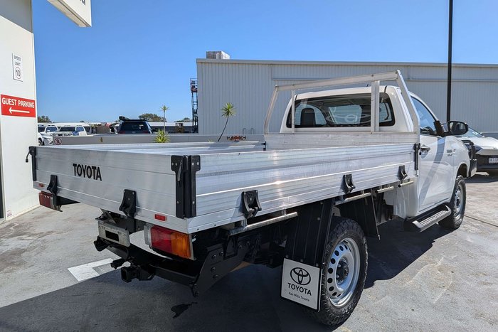 2020 Toyota Hilux SR