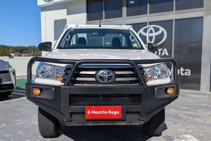2020 Toyota Hilux SR