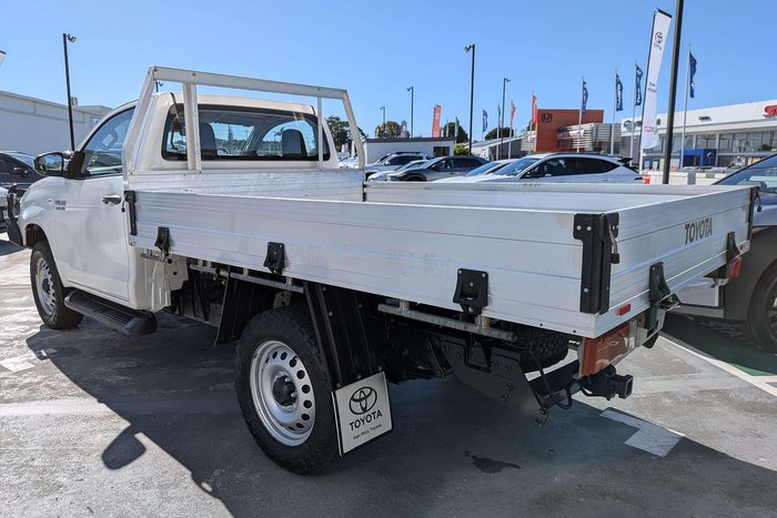 2020 Toyota Hilux SR