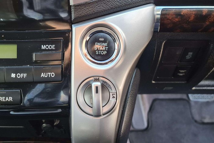 2012 Toyota Landcruiser VX