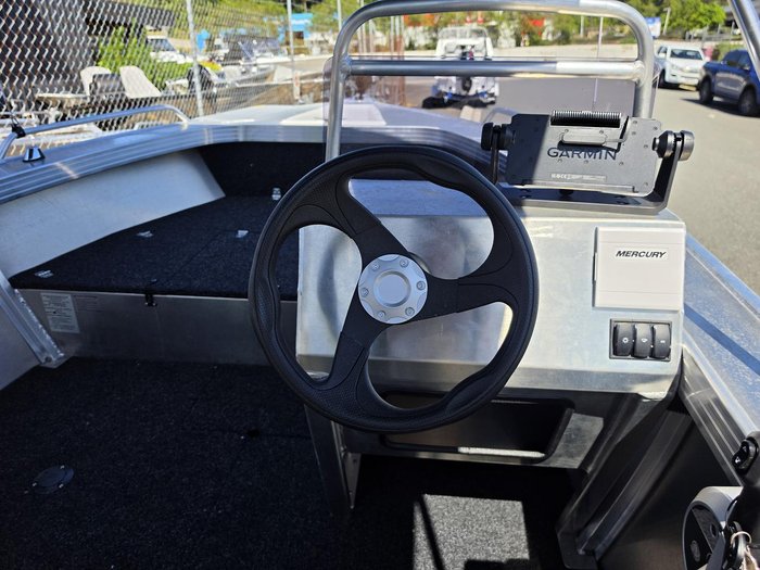 2026 QUINTREX 460 Renegade SC