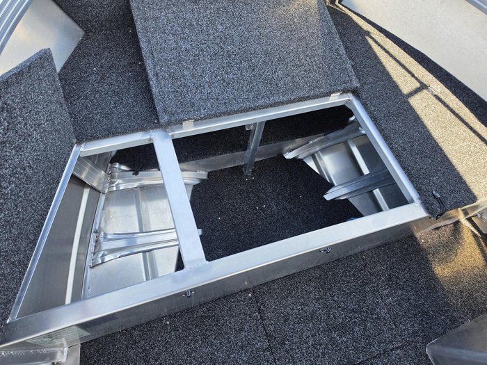 2026 QUINTREX 460 Renegade SC