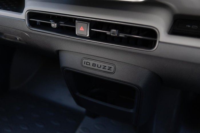 2025 Volkswagen ID. Buzz Cargo BEV550
