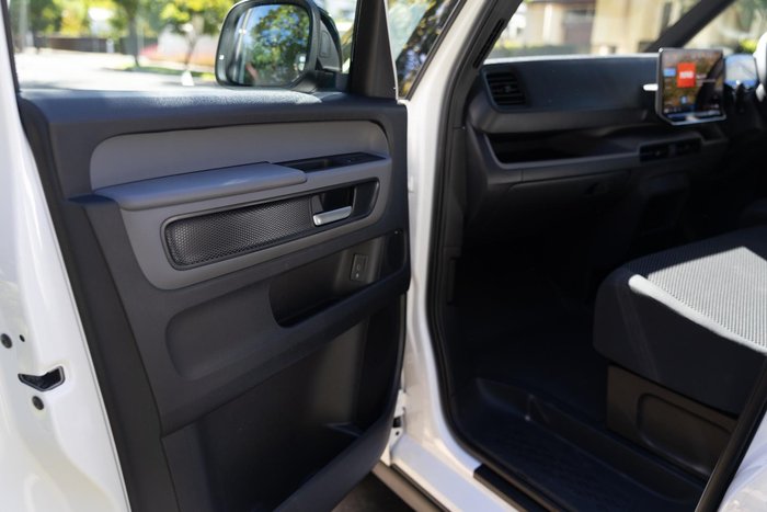 2025 Volkswagen ID. Buzz Cargo BEV550