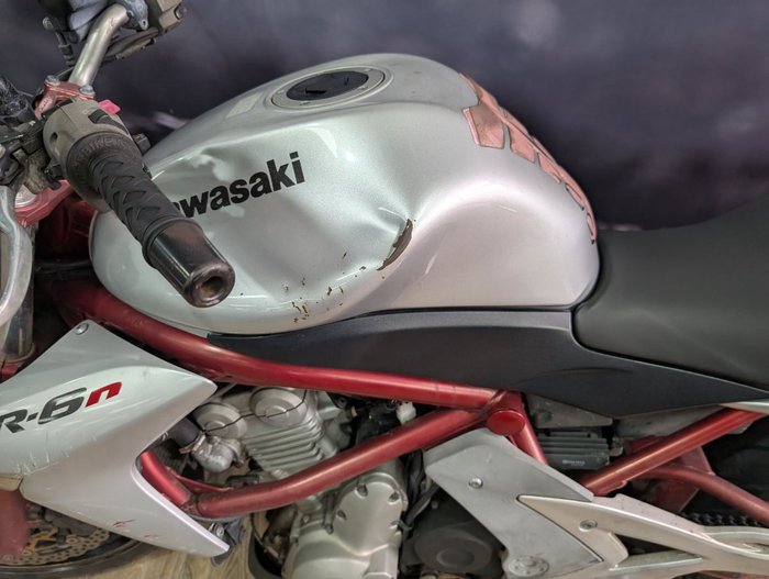 2006 Kawasaki ER-6n SILVER
