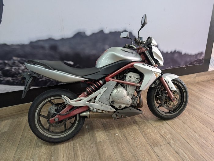 2006 Kawasaki ER-6n SILVER
