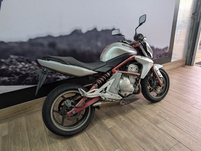 2006 Kawasaki ER-6n SILVER