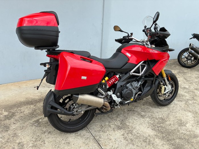2014 APRILIA CAPONORD 1200 Red