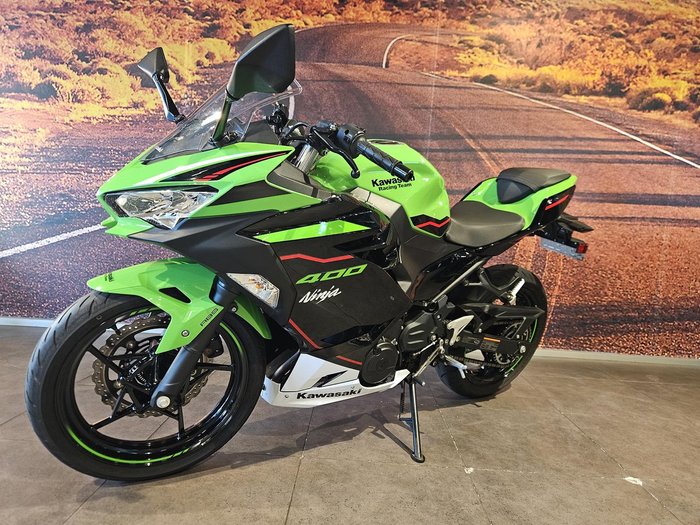 2020 Kawasaki Ninja 400 (EX400G) Ninja Green