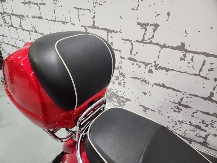 2009 Vespa GTS 300 Super GTS Red