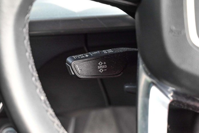 2022 Audi Q5 40 TDI S line