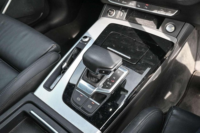 2022 Audi Q5 40 TDI S line