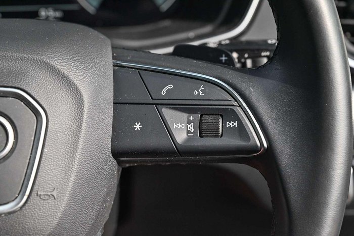 2022 Audi Q5 40 TDI S line