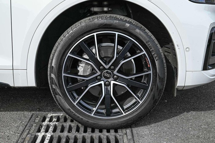 2022 Audi Q5 40 TDI S line