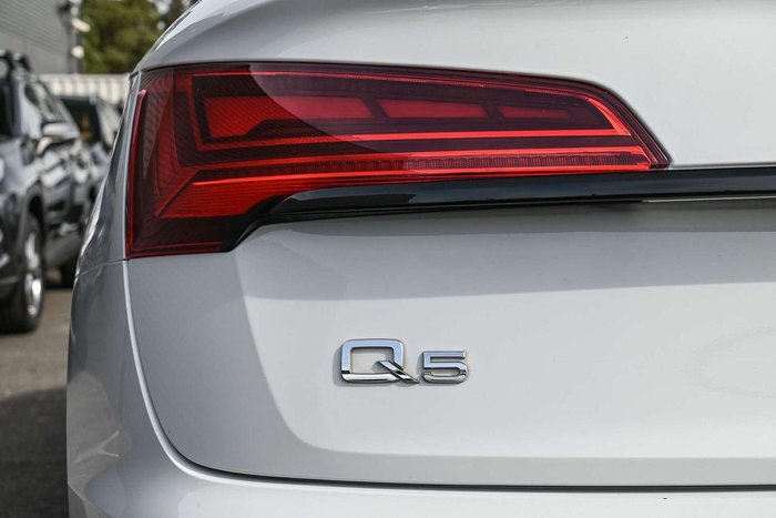 2022 Audi Q5 40 TDI S line