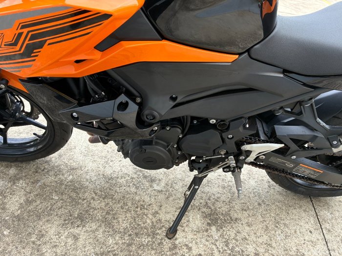 2019 Kawasaki Z400 Orange