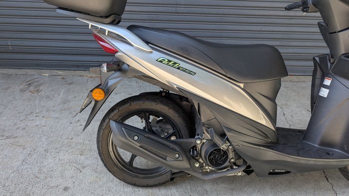 2015 Suzuki ADDRESS (UK110) Silver