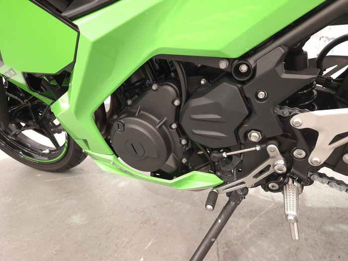 2024 Kawasaki Ninja 400 (EX400G) Ninja Green