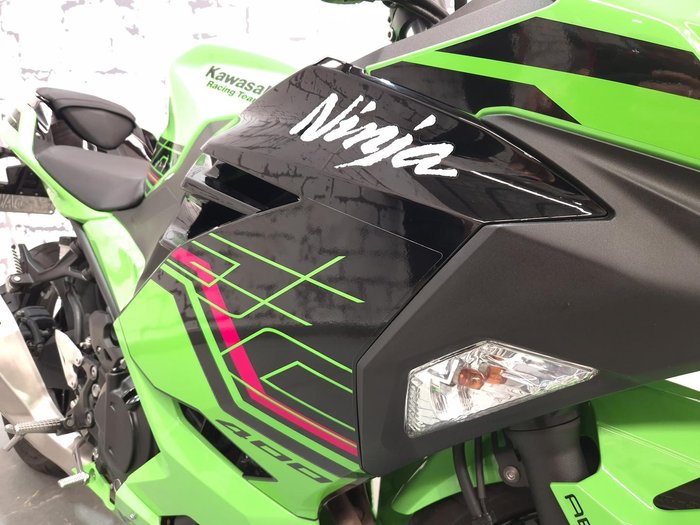 2024 Kawasaki Ninja 400 (EX400G) Ninja Green